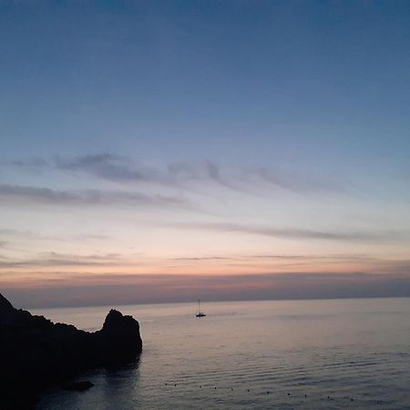 Casa Vacanze Ibiscus Porto Venere Exterior photo