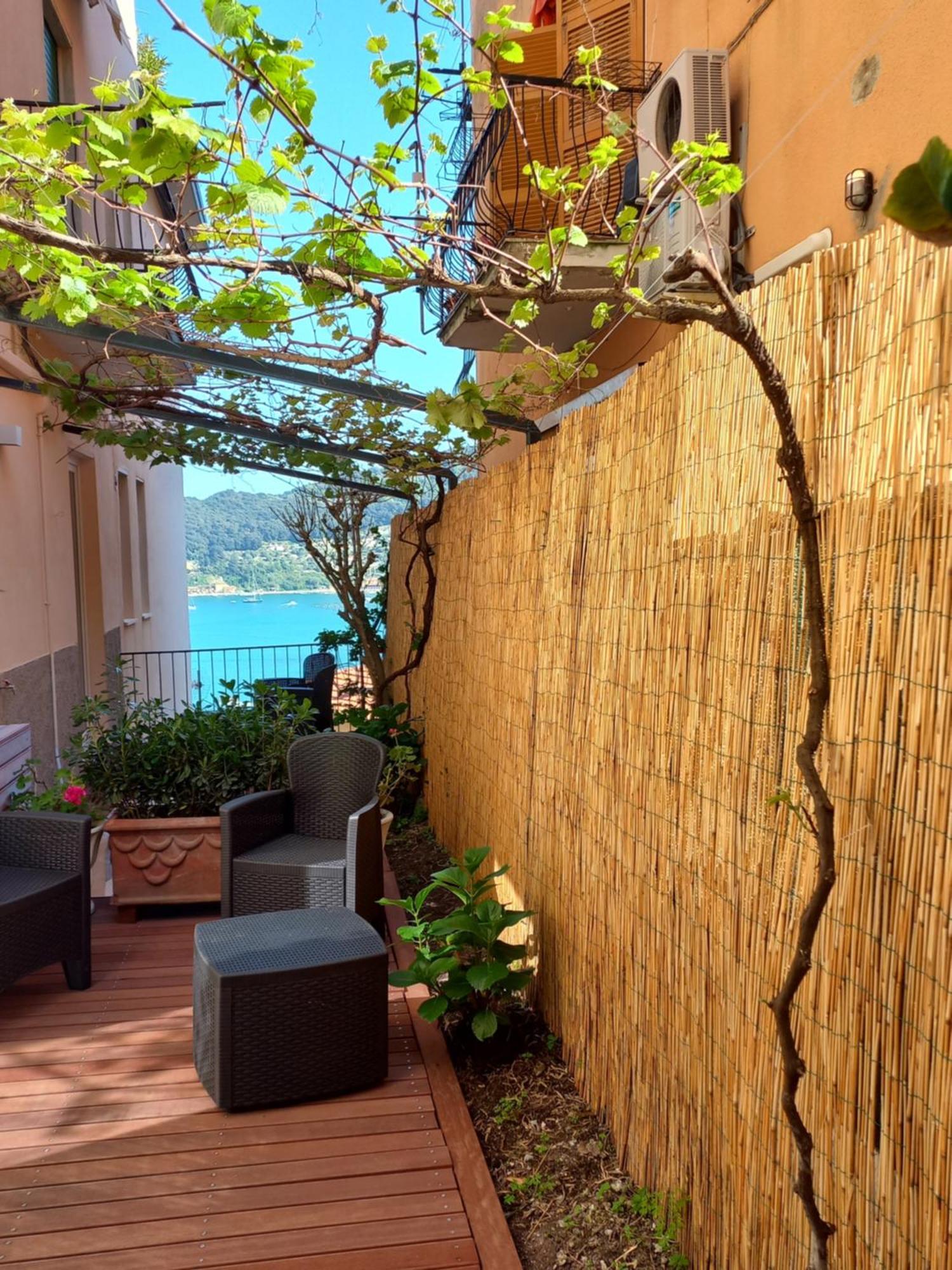 Casa Vacanze Ibiscus Porto Venere Exterior photo